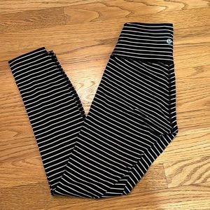 Lululemon Align High Rise pant 25”